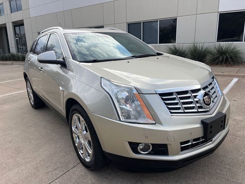 Used 2016 Cadillac SRX Performance w/ Driver Awareness Package image 2