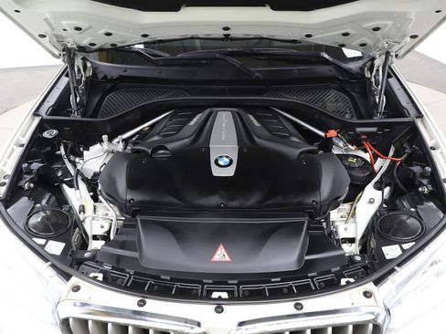 Used 2017 BMW X5 xDrive50i image 33