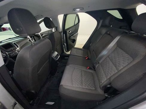 Used 2020 Chevrolet Equinox LT w/ Driver Convenience Package image 28