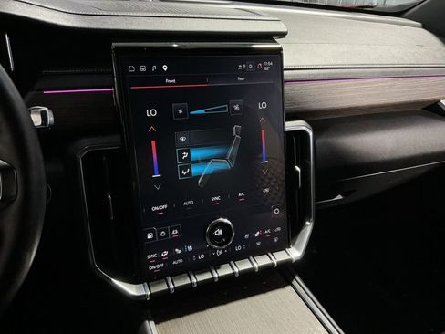 Used 2025 GMC Acadia Denali w/ LPO, Floor Liner Package FWD image 22