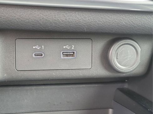 Used 2023 Nissan Rogue SV w/ SV Premium Package image 26