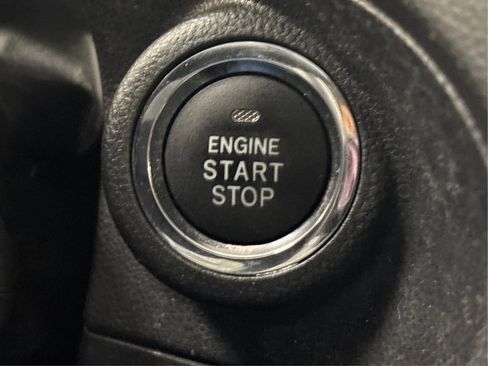 Used 2017 Subaru Impreza 2.0i Limited image 39