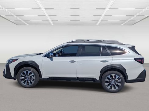 Used 2024 Subaru Outback Touring image 2