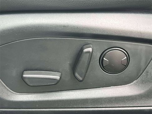 Used 2022 Ford Explorer ST-Line image 23