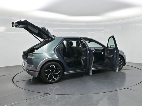 Used 2024 Hyundai Ioniq 5 Limited image 4