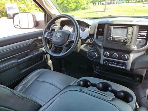 Used 2020 RAM 2500 Tradesman w/ Chrome Appearance Group AWD/4WD image 14