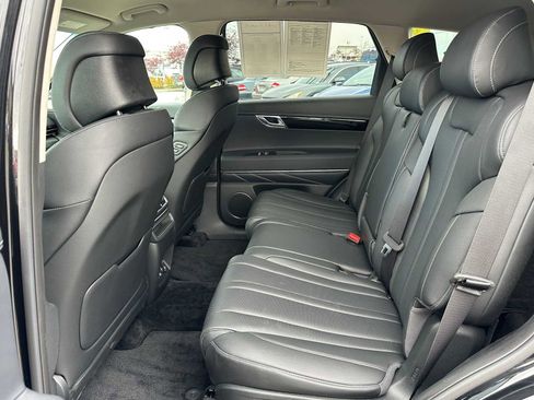 Used 2025 Genesis GV80 2.5T Standard image 16