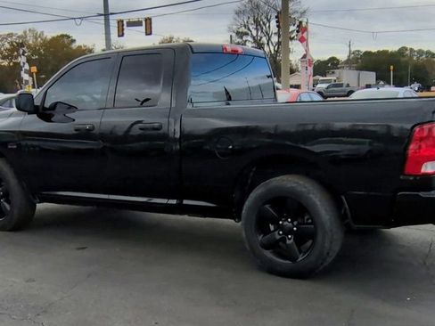 Used 2018 RAM 1500 Express w/ Black Ram 1500 Express Group image 6
