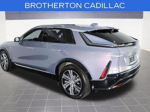 Used 2024 Cadillac Lyriq Luxury AWD/4WD image 4