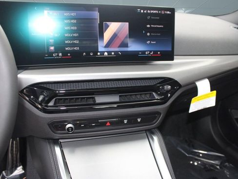 Used 2026 BMW 230i Coupe w/ Premium Package image 23