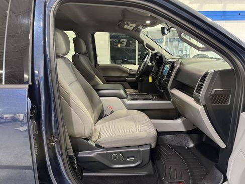 Used 2017 Ford F150 XLT w/ Equipment Group 302A Luxury AWD/4WD image 14