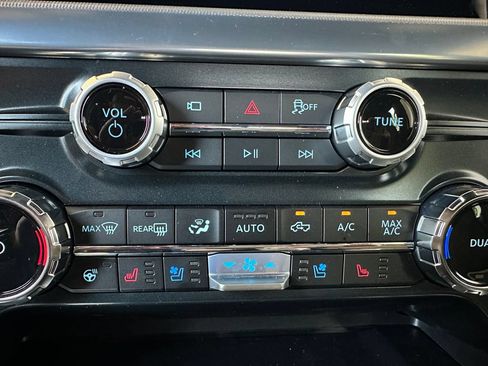 Used 2025 Ford F150 Lariat w/ Equipment Group 502A High AWD/4WD image 7