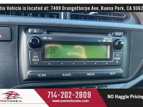 Used 2014 Toyota Prius C Two image 28