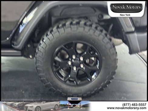 Used 2019 Jeep Wrangler Unlimited Sahara w/ Quick Order Package 24M Moab image 8