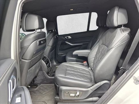 Used 2025 BMW X7 xDrive40i w/ M Sport Package AWD/4WD image 17