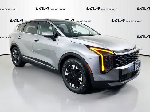 New 2026 Kia Sportage LX image 1