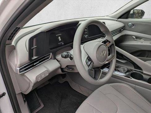 Used 2025 Hyundai Elantra Blue w/ Cargo Package image 10