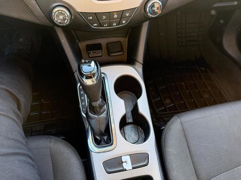 Used 2018 Chevrolet Cruze LS image 23