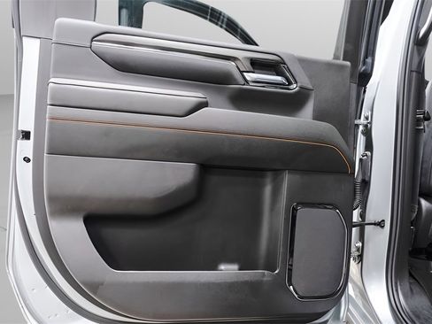 Used 2024 GMC Sierra 2500 AT4 w/ AT4 Premium Plus Package image 30