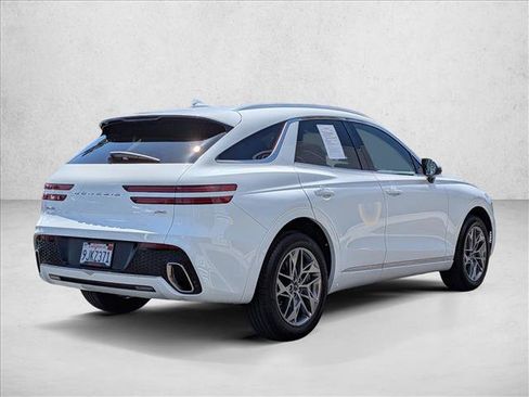 Used 2024 Genesis GV70 2.5T AWD/4WD image 5