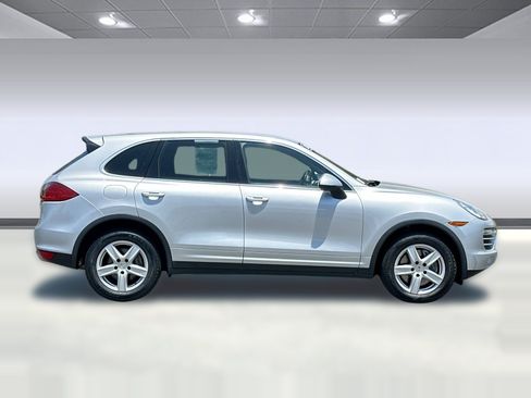 Used 2012 Porsche Cayenne AWD/4WD image 7