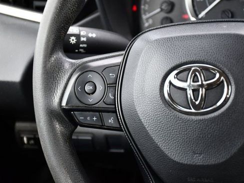 Used 2020 Toyota Corolla LE image 21