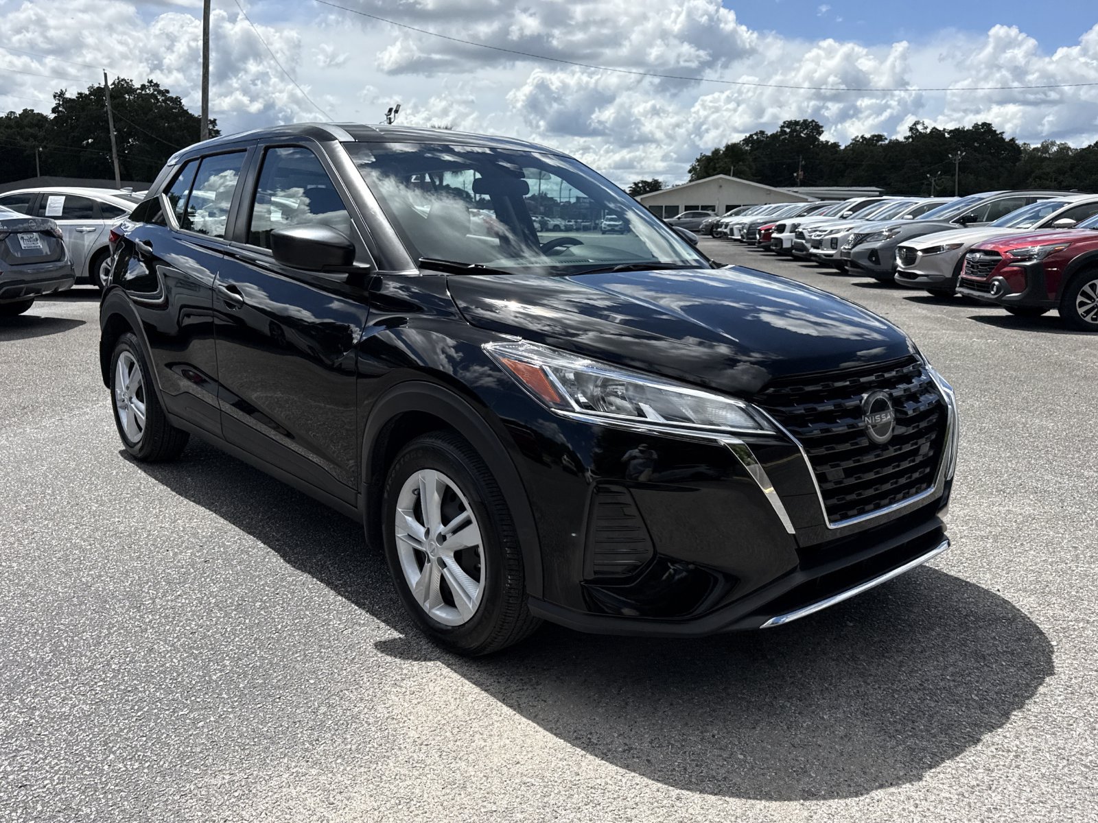 Used 2024 Nissan Kicks S FWD image 7