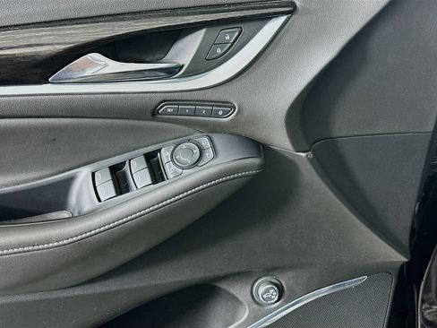 Used 2020 Buick Enclave Avenir w/ Avenir Technology Package image 15