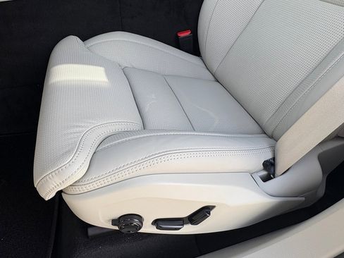 New 2026 Volvo XC60 B5 Ultra w/ Protection Package Premier image 20