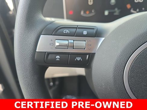 Used 2025 Hyundai Tucson SE FWD image 16