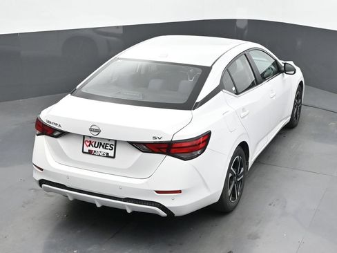 Used 2024 Nissan Sentra SV FWD image 34