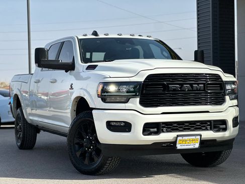Used 2022 RAM 2500 Limited image 2