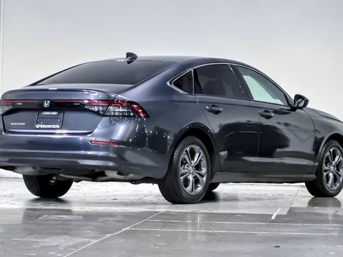 Used 2023 Honda Accord EX image 9