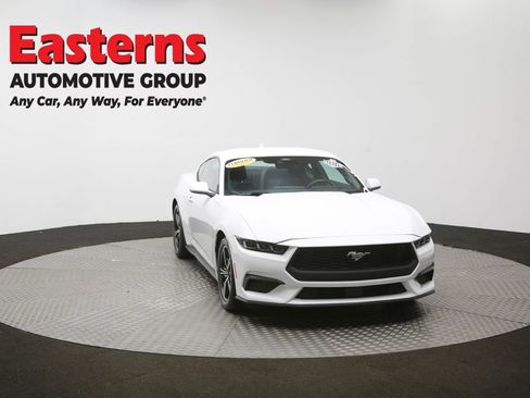 Used 2025 Ford Mustang Coupe RWD image 49
