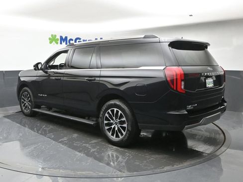 Used 2025 Ford Expedition Max Platinum AWD/4WD image 31