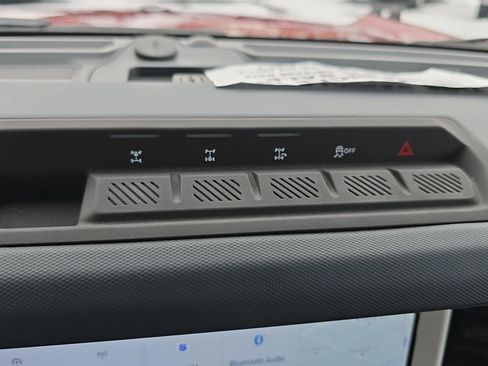 Used 2025 Ford Bronco Heritage Edition image 25