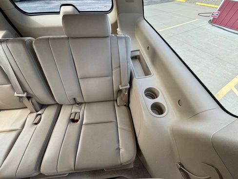 Used 2014 GMC Yukon XL Denali AWD/4WD image 32