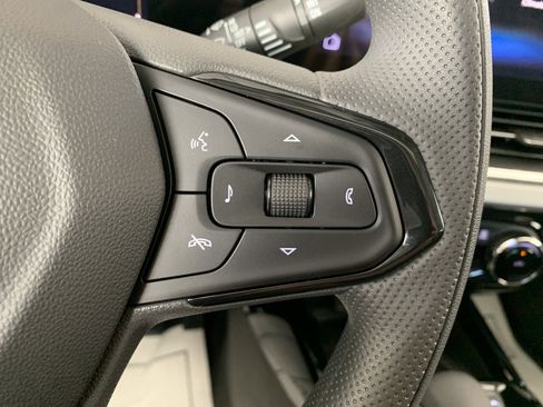 New 2026 Chevrolet Trax LT image 19