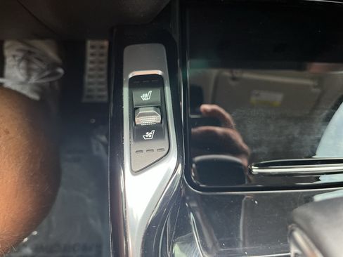 Used 2022 Kia Sorento SX FWD image 24