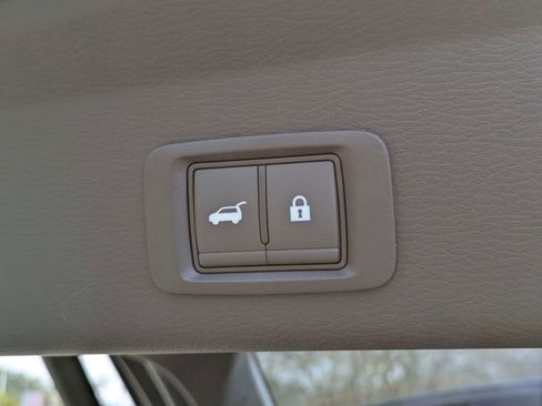 New 2026 Mitsubishi Outlander SE image 13