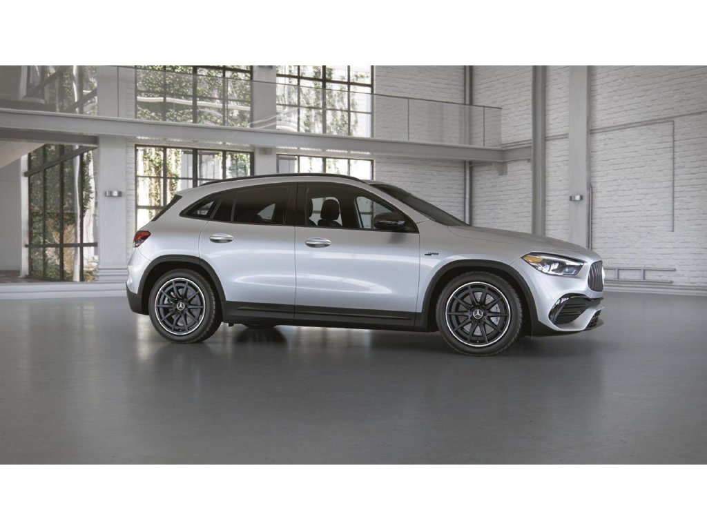 Certified 2022 Mercedes-Benz GLA 35 AMG 4MATIC image 15
