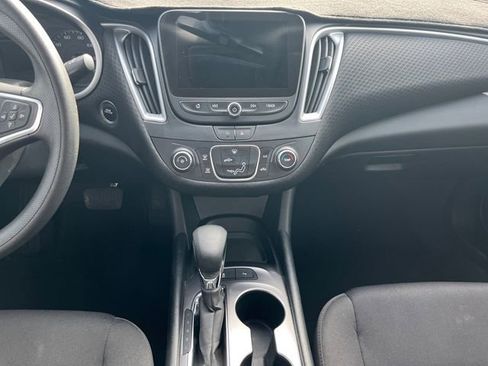 Used 2024 Chevrolet Malibu LS image 11