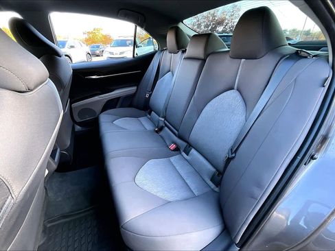 Certified 2022 Toyota Camry LE image 20