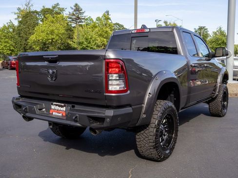 Used 2022 RAM 1500 Big Horn w/ Night Edition AWD/4WD image 7