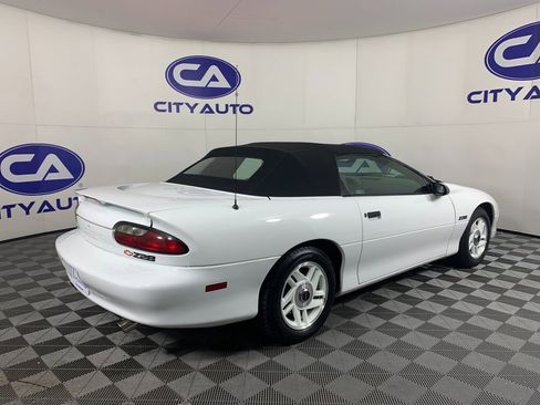 Used 1994 Chevrolet Camaro Z28 image 3
