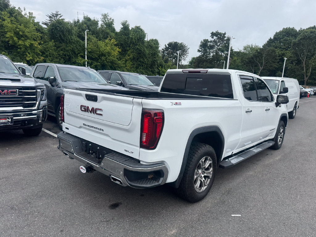 Used 2022 GMC Sierra 1500 SLT w/ SLT Convenience Package AWD/4WD image 4