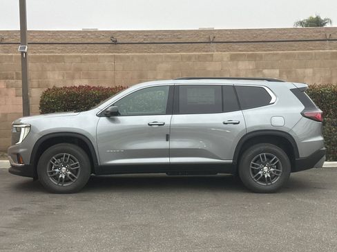 New 2026 GMC Acadia Elevation image 7
