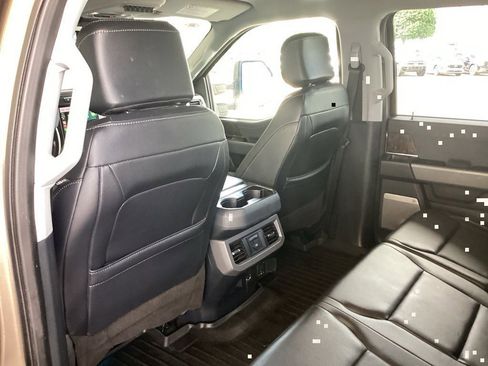 Used 2023 Ford F250 Lariat w/ Chrome Package image 34