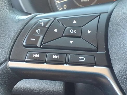 Used 2024 Nissan Kicks SV FWD image 23