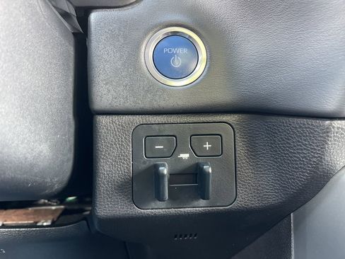 Used 2024 Toyota Sequoia Platinum image 14